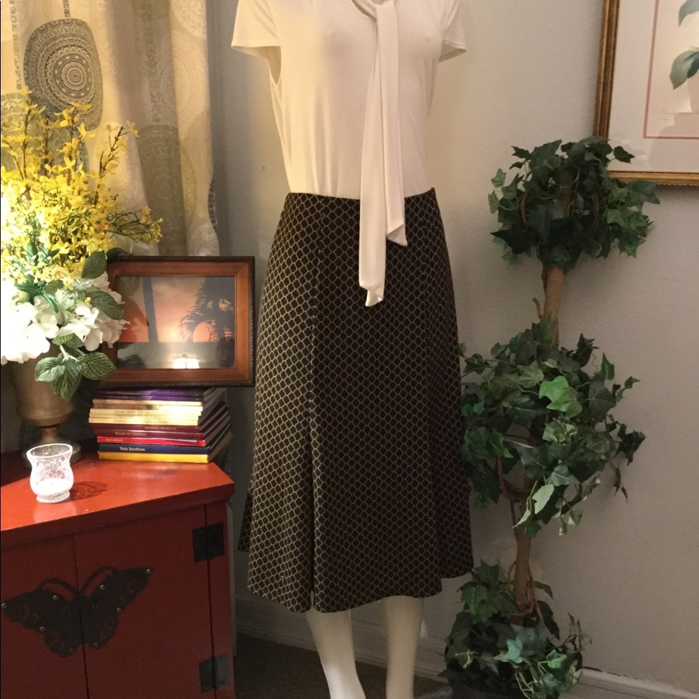 Office Skirt.
